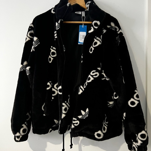 Adidas Originals Woman’s Fur Coat - Picture 7 of 7